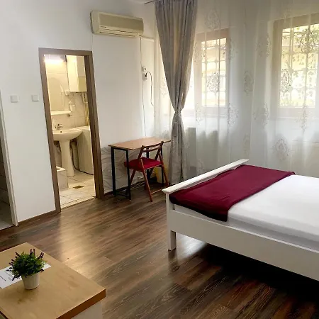 Charming Studio In Center Of Bucharest,ground Floor, Near Old Apartment *