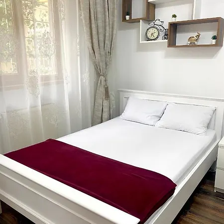 Daire Charming Studio In Center Of Bucharest,ground Floor, Near Old *